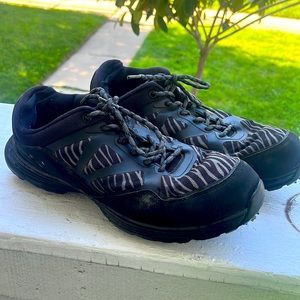 THESTRON Men Golf Shoes Mesh Breathable Golf Walking Sport Sneakers 7 Spikes